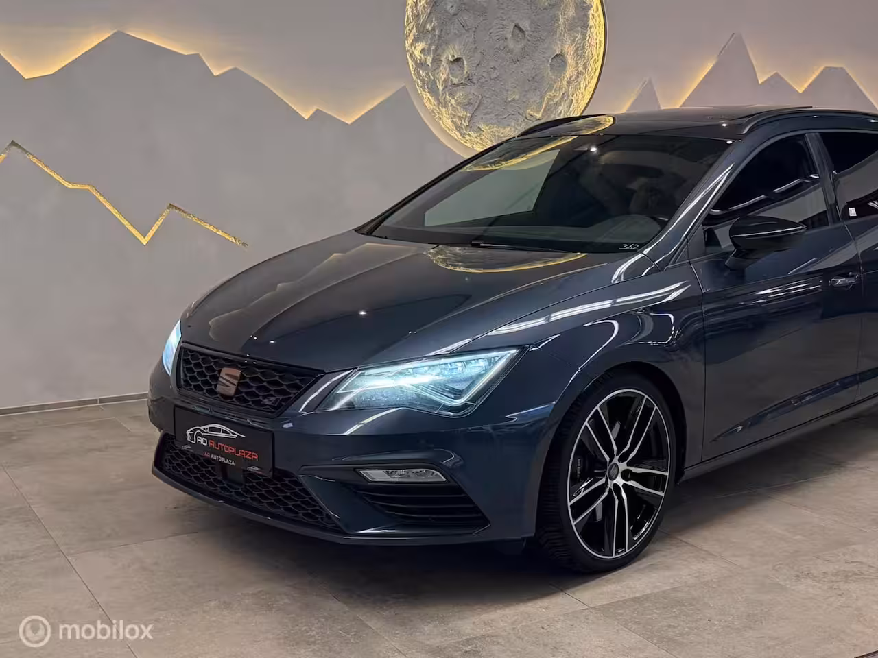 Seat Leon ST 2.0 TSI CUPRA 300 4DRIVE Panorama/Kuipstoelen/Keyless/Virtual/Beats
