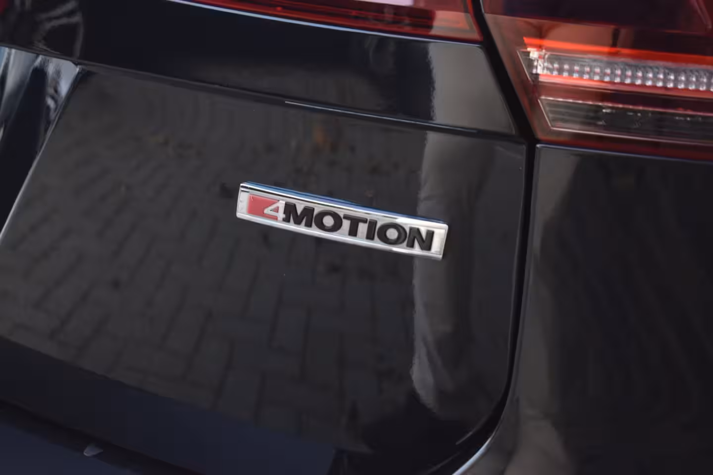 Volkswagen Tiguan Allspace 2.0 TSI 4Motion R-LINE PANO LED NAVI