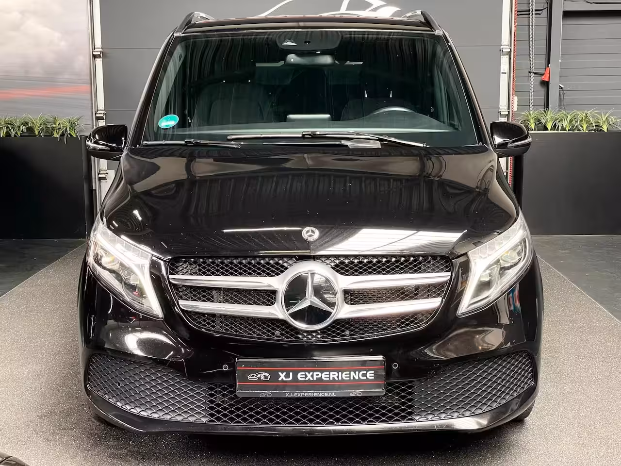 Mercedes-Benz V-klasse 300d Lang DC Avantgarde/240 PK/PANO/NAVI/MARGE
