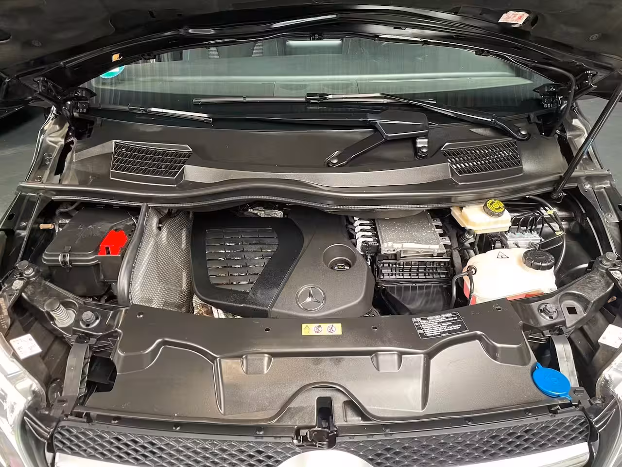 Mercedes-Benz V-klasse 300d Lang DC Avantgarde/240 PK/PANO/NAVI/MARGE