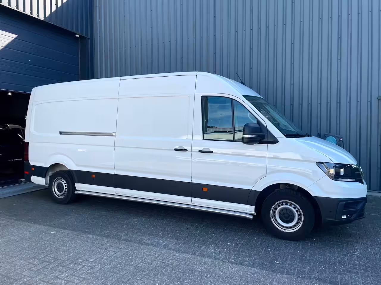 Volkswagen Crafter 35 2.0 TDI L4H3 NAVI AIRCO 140 PK AUTOMAAT CARPLAY