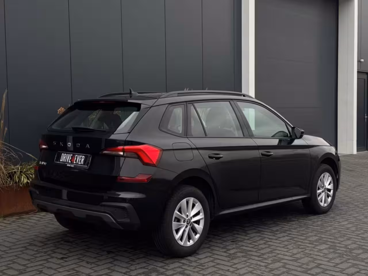 Skoda Kamiq 1.0 TSI Business Edition | Fabrieksgarantie | PDC | LED