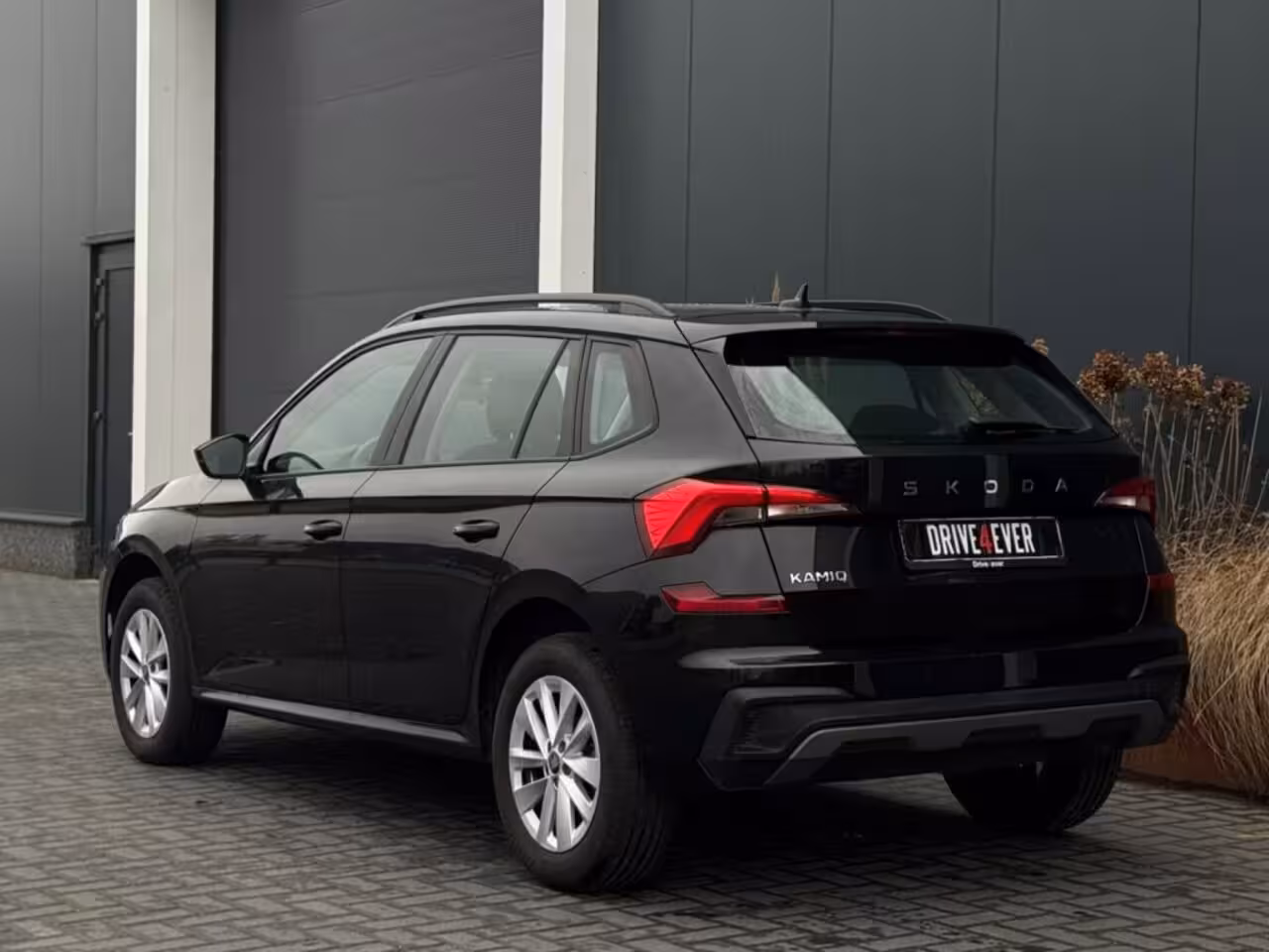 Skoda Kamiq 1.0 TSI Business Edition | Fabrieksgarantie | PDC | LED