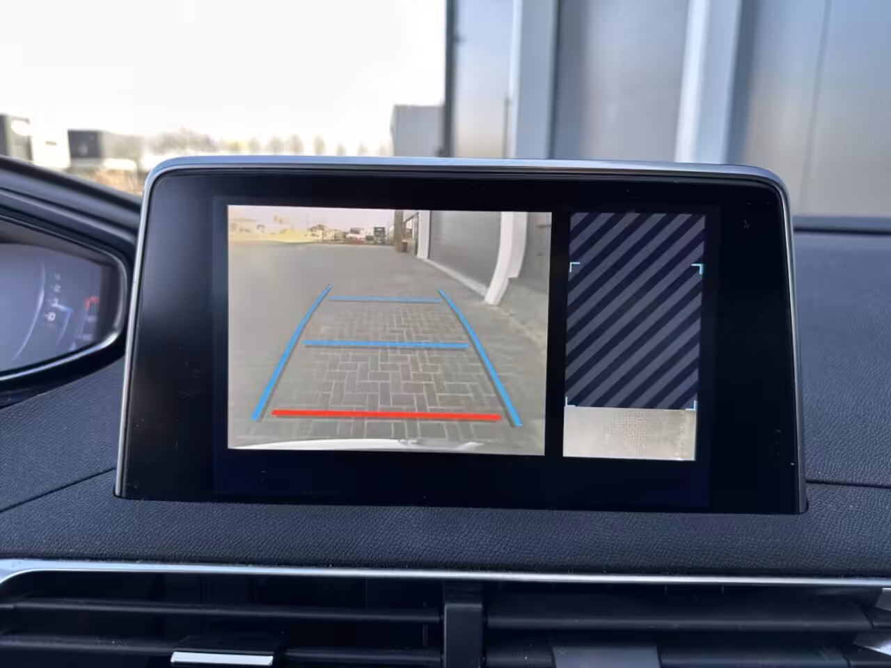 Peugeot 3008 1.2 PureTech Allure | NIEUWE DISTRIBUTIE | Camera |