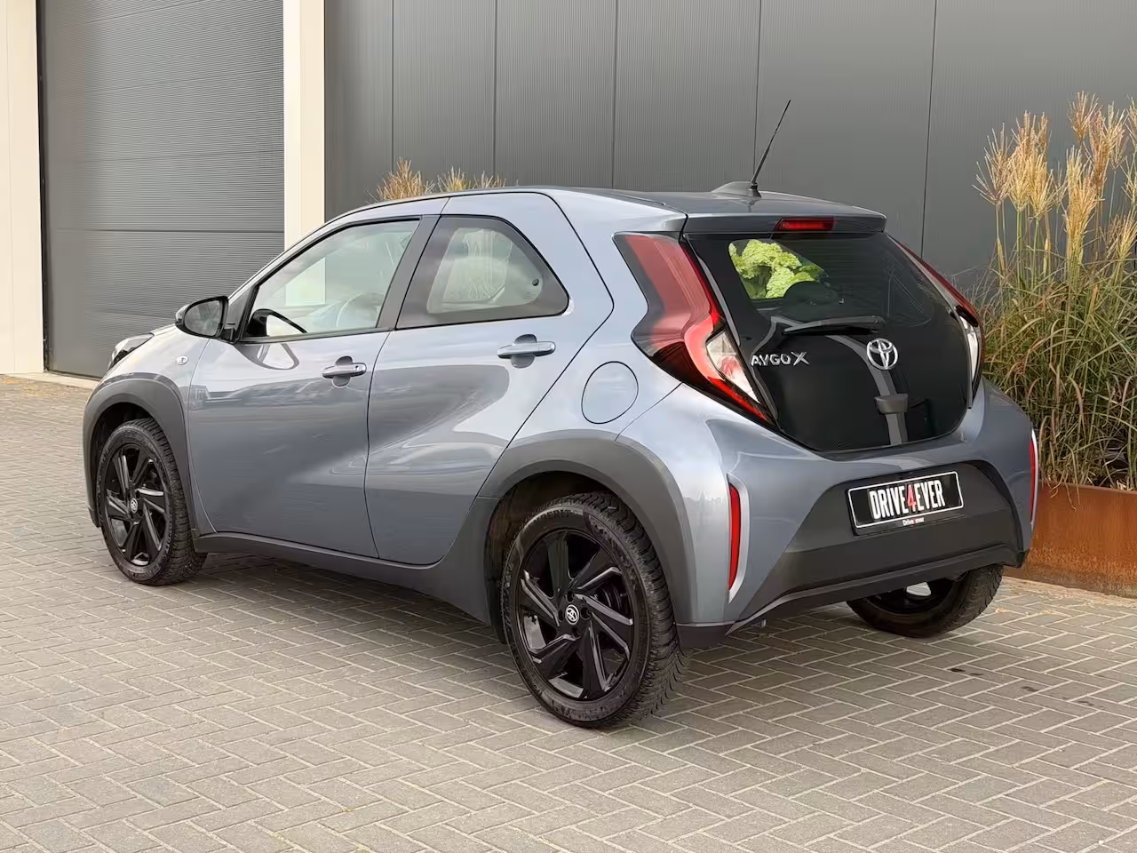 Toyota Aygo X 1.0 VVT-i | Automaat | Camera | LED | NAVI