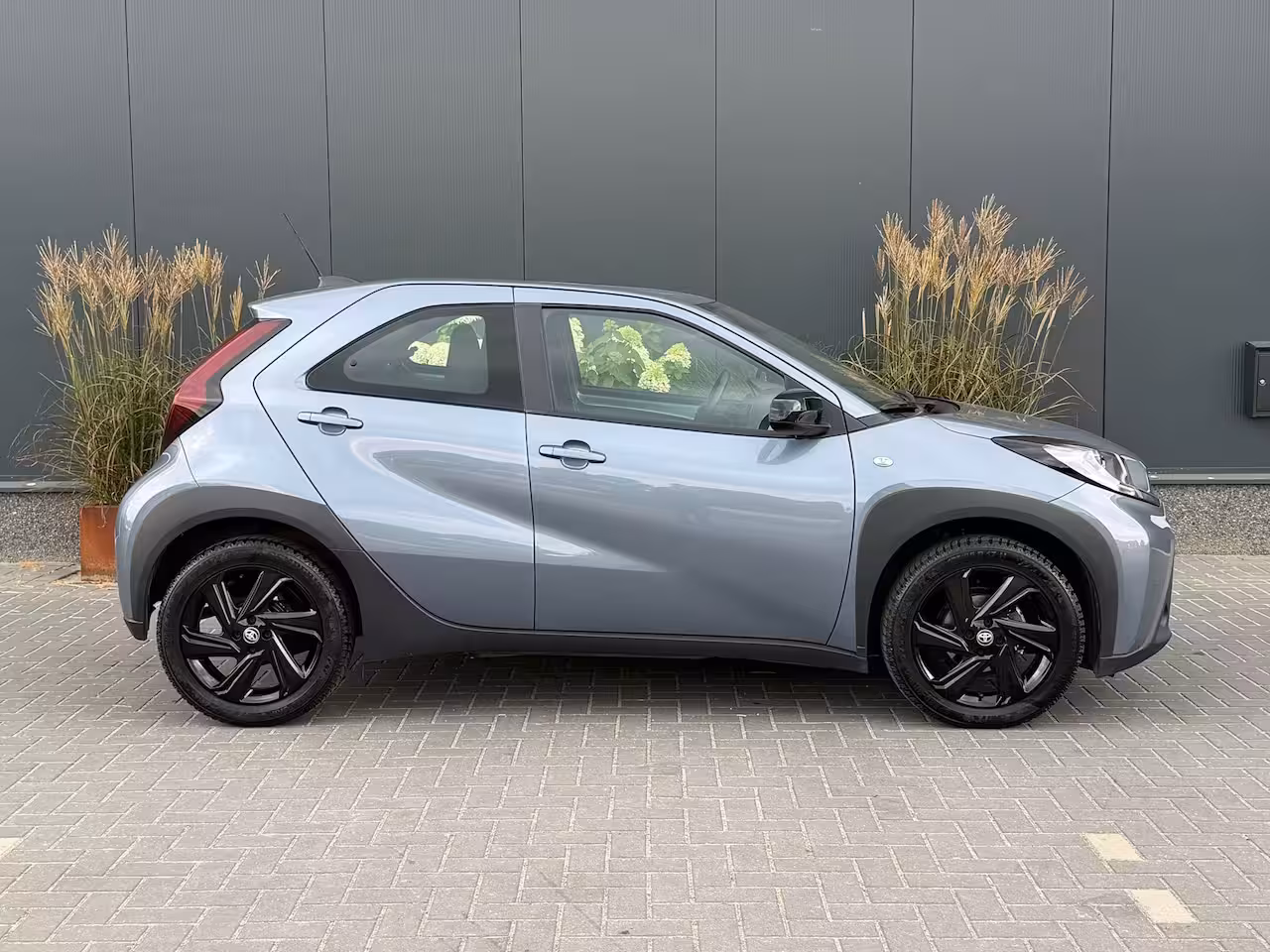 Toyota Aygo X 1.0 VVT-i | Automaat | Camera | LED | NAVI