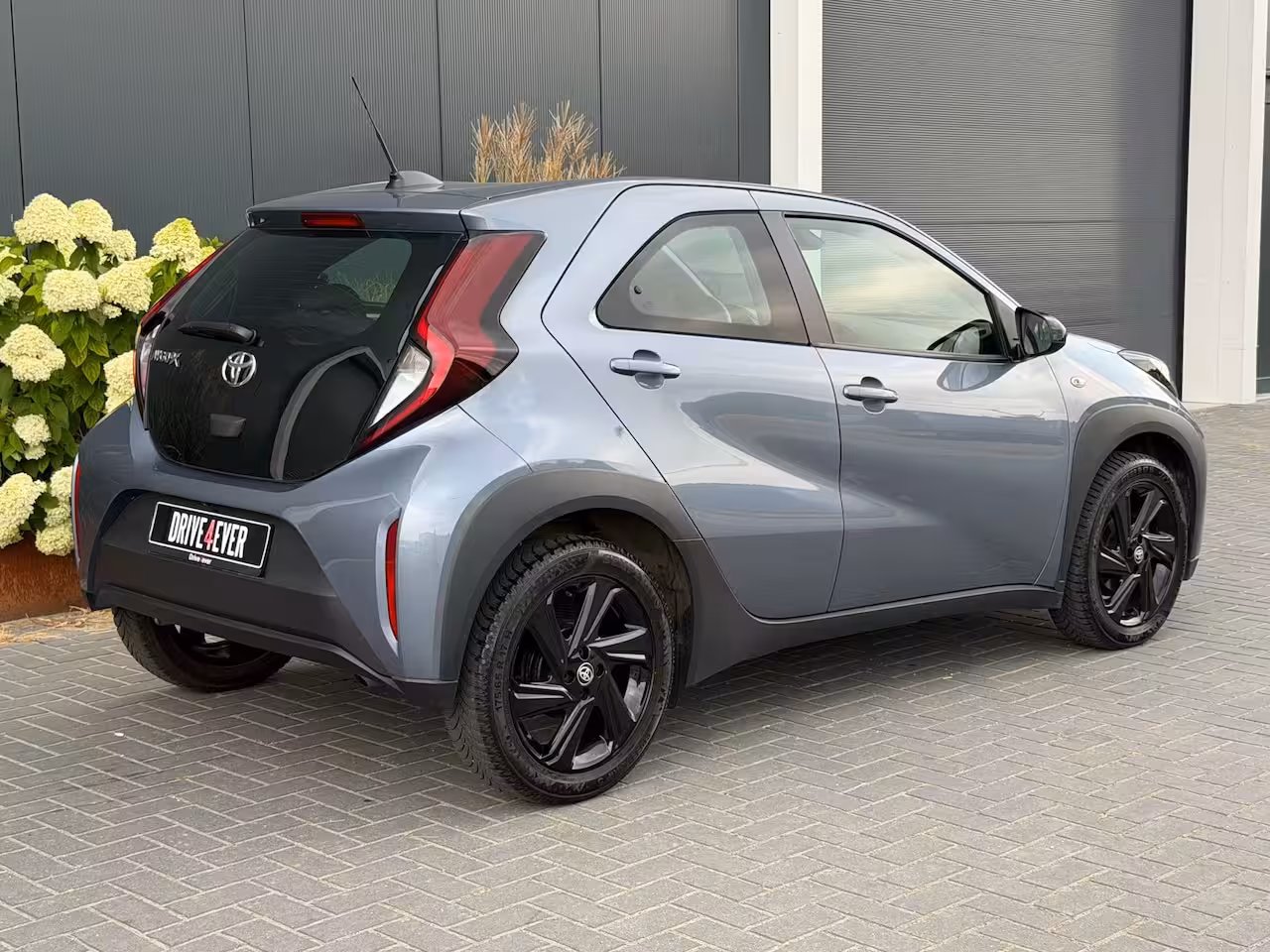 Toyota Aygo X 1.0 VVT-i | Automaat | Camera | LED | NAVI
