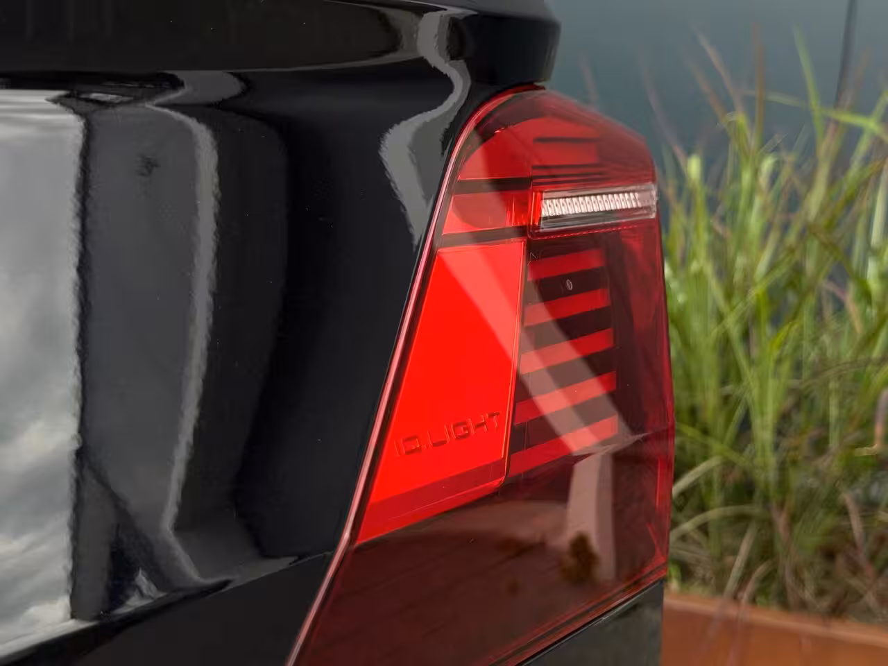 Volkswagen Tiguan 1.4 TSI eHybrid 3x R-Line FULL PANO | NAVI | CARPLAY | CAMERA | SPORTVELGEN | IQ LIGHT