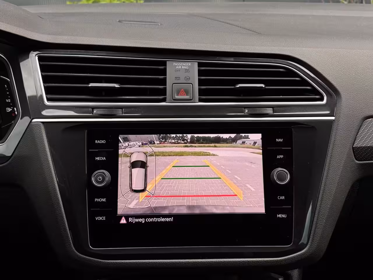 Volkswagen Tiguan 1.4 TSI eHybrid 3x R-Line FULL PANO | NAVI | CARPLAY | CAMERA | SPORTVELGEN | IQ LIGHT