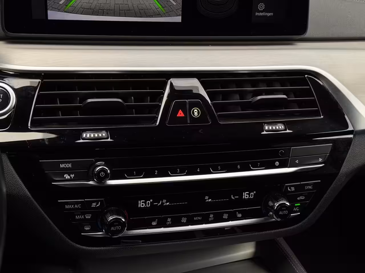 BMW 5-serie Touring 530e High Executive NAVI | LEDER | LED | CRUISE CONTROL | SPORTVELGEN