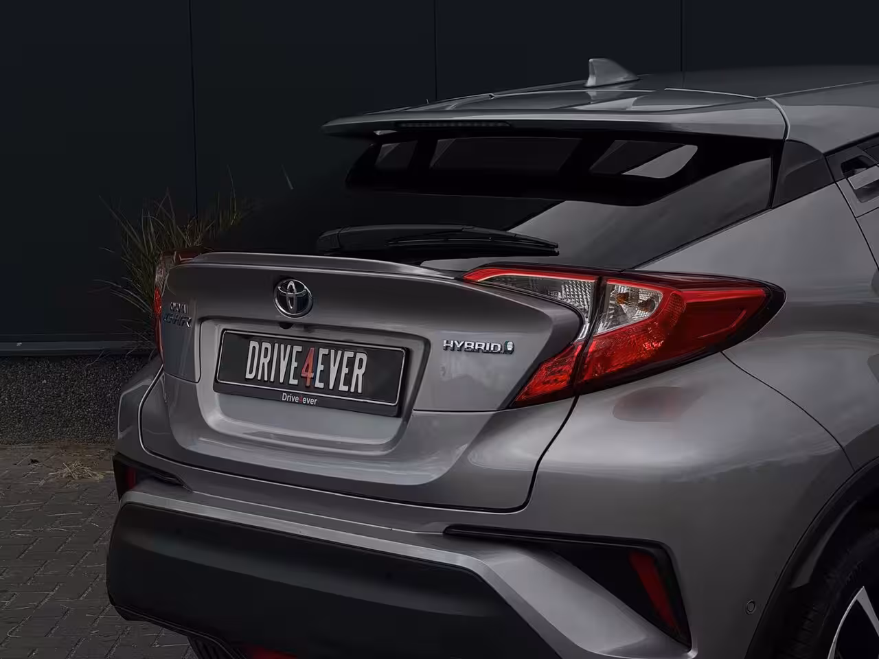 Toyota C-HR 1.8 Hybrid Active M20 NAVI | LED | CAMERA | SPORTVELGEN | ZUINIG | CR CONTROL