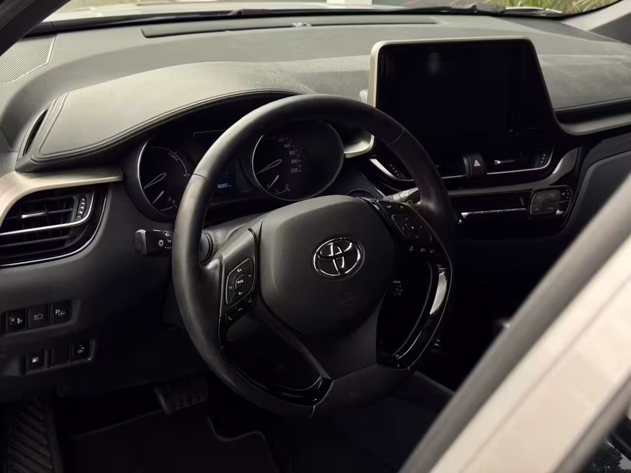Toyota C-HR 1.8 Hybrid Active M20 NAVI | LED | CAMERA | SPORTVELGEN | ZUINIG | CR CONTROL