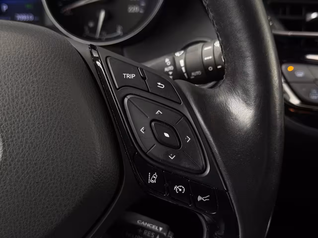 Toyota C-HR 1.8 Hybrid Active M20 NAVI | LED | CAMERA | SPORTVELGEN | ZUINIG | CR CONTROL