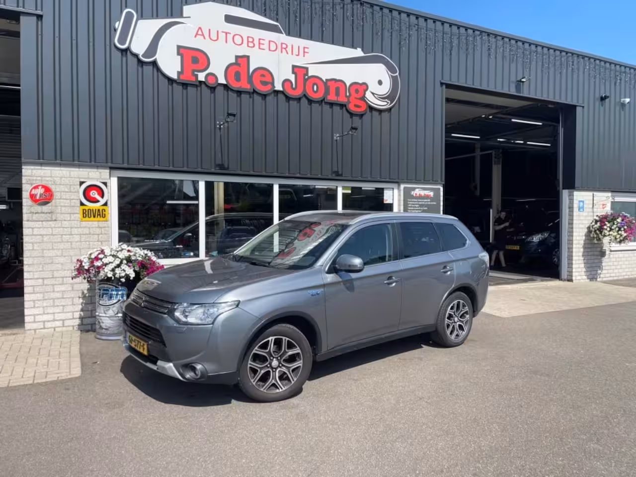 Mitsubishi Outlander 2.0 PHEV L ED. XLINE 4 WD Trekhaak Schuif/kanteldak Leder Navi