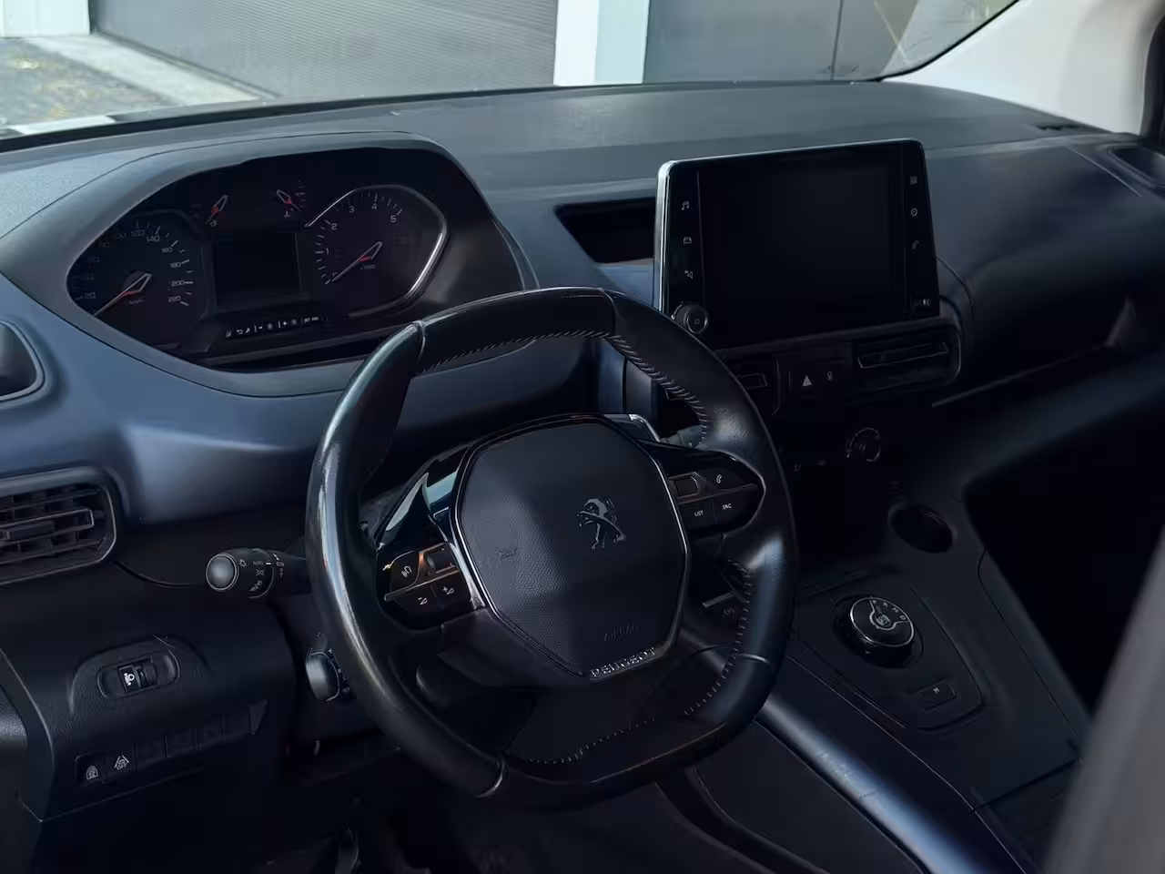 Peugeot Rifter Long 1.2 130pk Allure AUTOMAAT|NAVI|CAMERA|LED|TREKHAAK|SPORTVELGEN