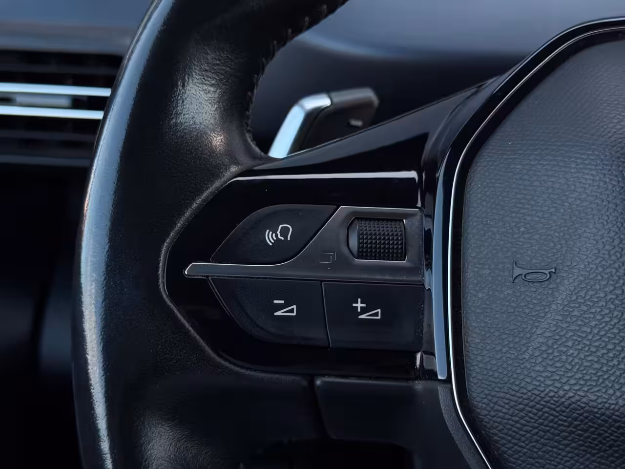 Peugeot Rifter Long 1.2 130pk Allure AUTOMAAT|NAVI|CAMERA|LED|TREKHAAK|SPORTVELGEN
