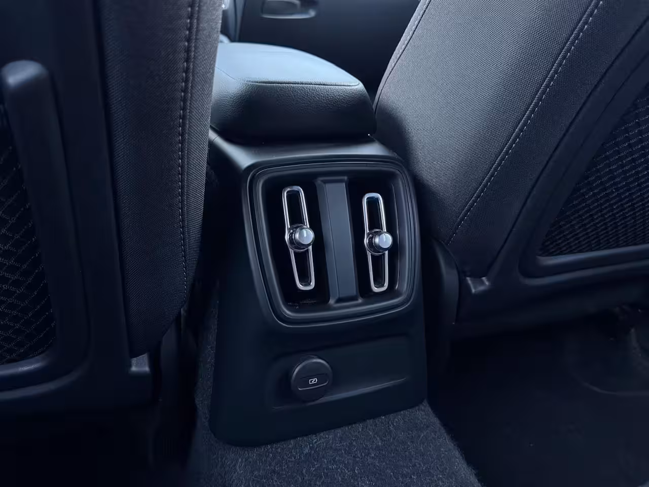 Volvo XC40 1.5 T4 Plug-in hybrid Core Bright FACELIFT M24 NAVI|CLIMATE|CAMERA|LED