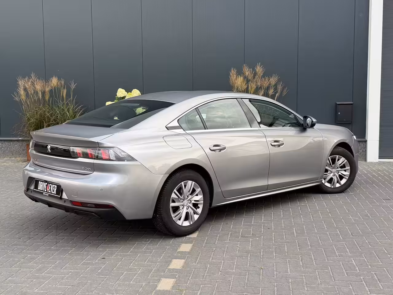 Peugeot 508 1.2 PureTech Allure m22 NAVI|CAMERA|CLIMATE|SPORTVELGEN