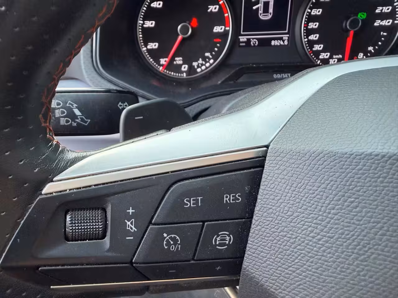 Seat Arona 1.0 TSI FR M24 LED|CLIMATE|CAMERA|SPORTVELGEN|ELEKTRISCHE PAKKET