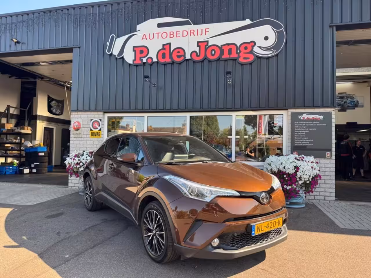 Toyota C-HR 1.2 EXECUTIVE Origineel Nederlands 1e eigenaar ACC Stoelverwarming Navigatie