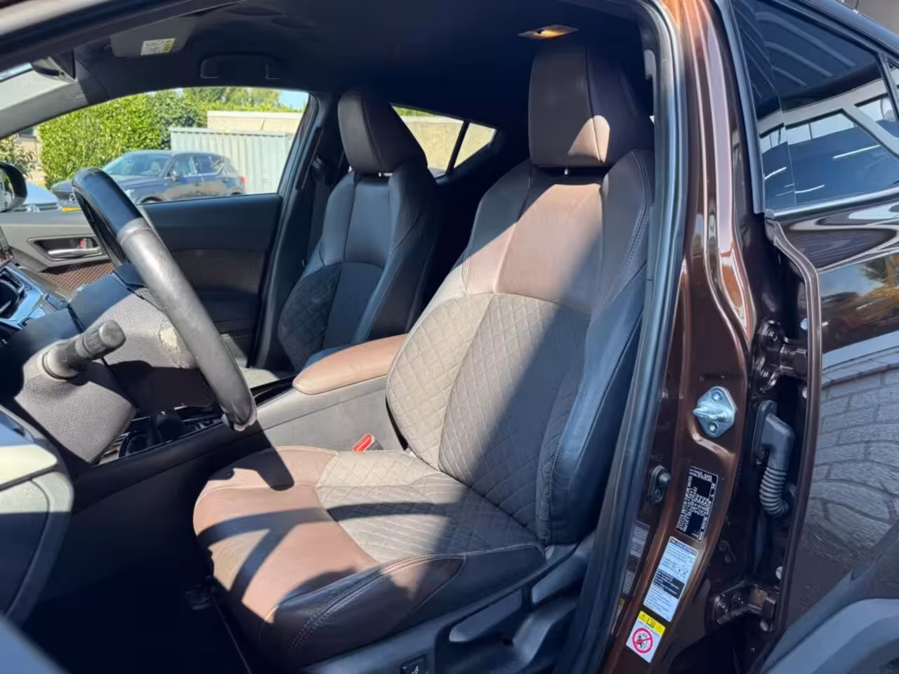 Toyota C-HR 1.2 EXECUTIVE Origineel Nederlands 1e eigenaar ACC Stoelverwarming Navigatie