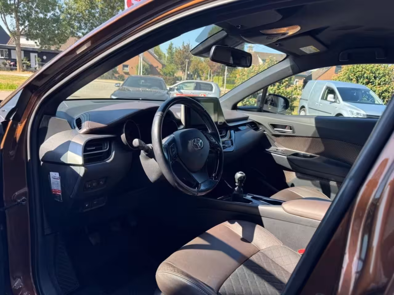 Toyota C-HR 1.2 EXECUTIVE Origineel Nederlands 1e eigenaar ACC Stoelverwarming Navigatie