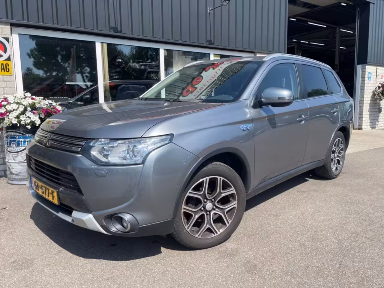 Mitsubishi Outlander 2.0 PHEV L ED. XLINE 4 WD Trekhaak Schuif/kanteldak Leder Navi