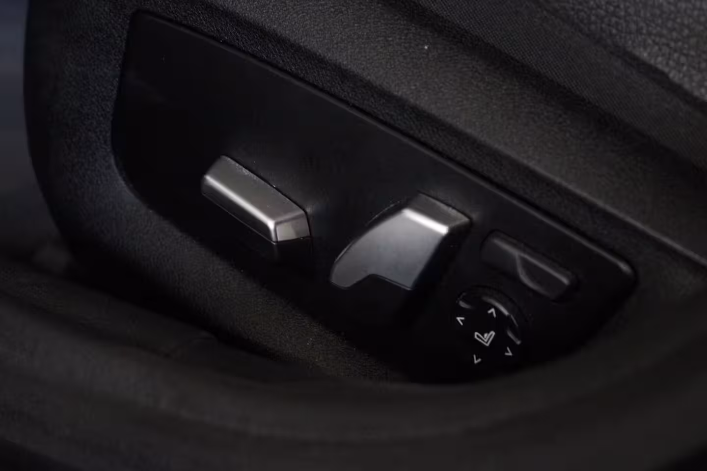 BMW 5-serie M550i xDrive High Executive | LEDER | CAMERA |