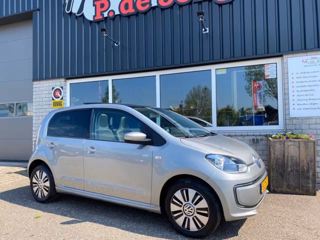 Volkswagen e-Up! E-UP 82PK 5D / Panoramadak / Stoelverw. / Automaat