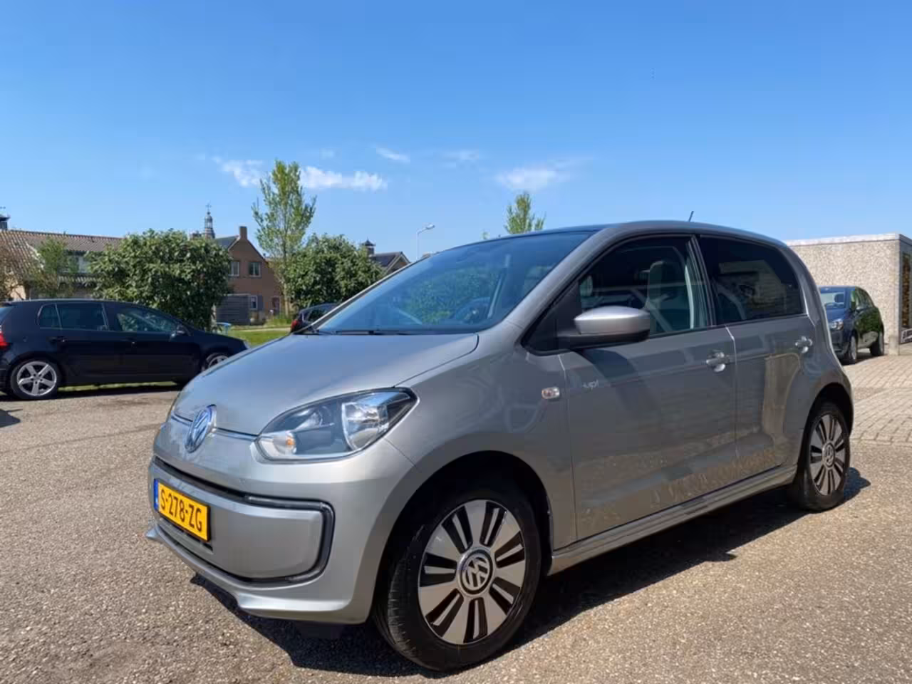 Volkswagen e-Up! E-UP 82PK 5D / Panoramadak / Stoelverw. / Automaat