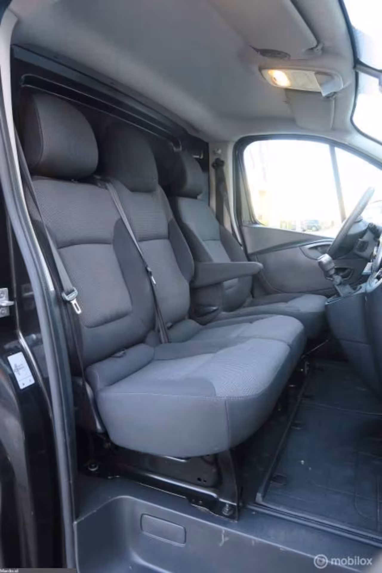 Renault Trafic bestel 2.0 dCi 120 pk EURO6 3 pers 1e eig Camera