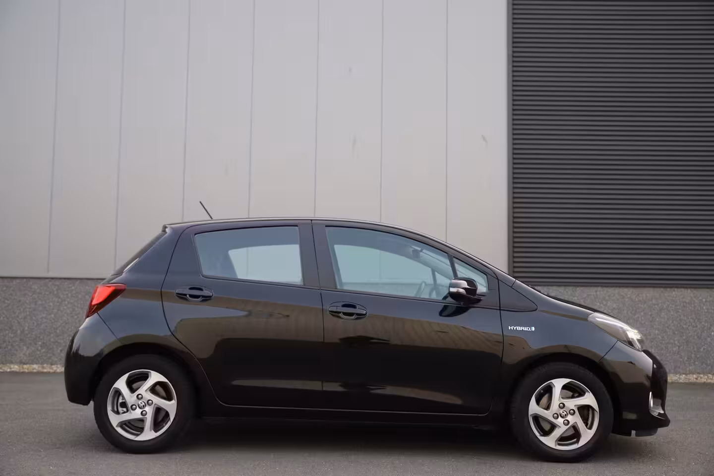 Toyota Yaris 1.5 Hybrid 5drs Automaat/Cruise/Navigatie/Camera/LED
