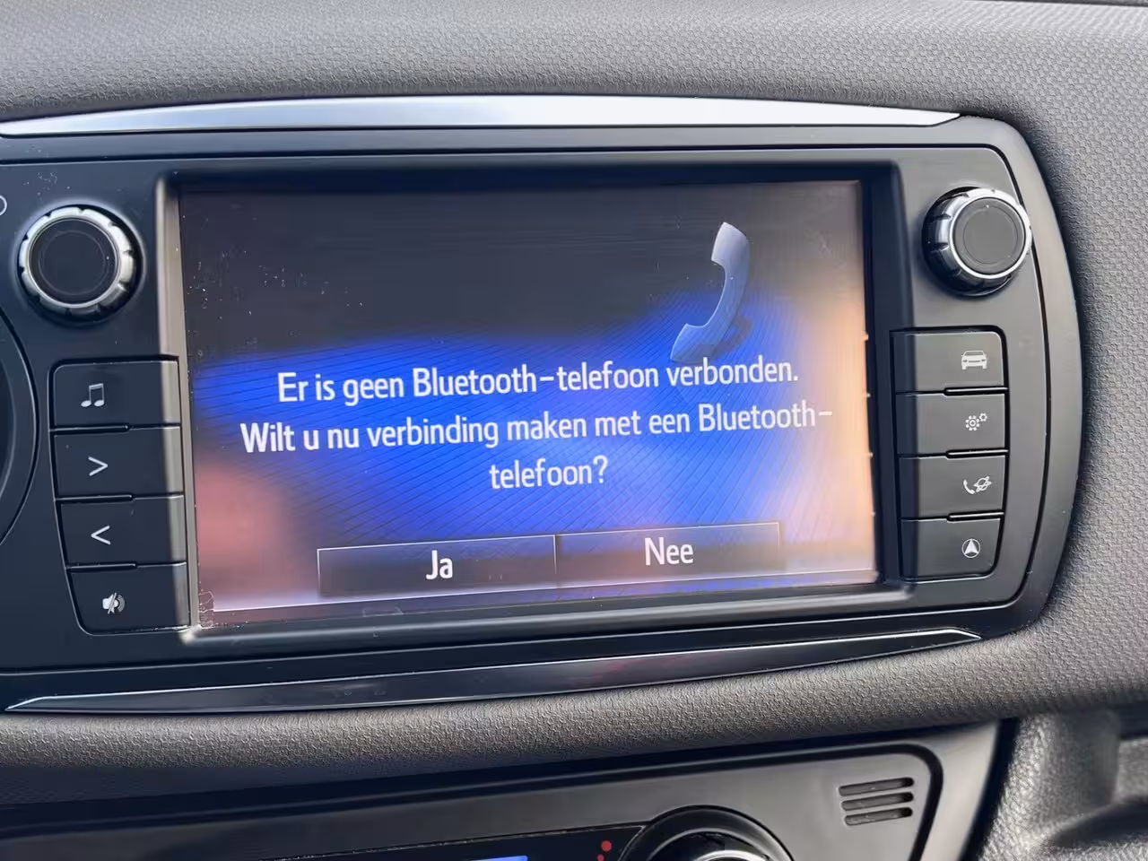 Toyota Yaris 1.5 Hybrid 5drs Automaat/Cruise/Navigatie/Camera/LED