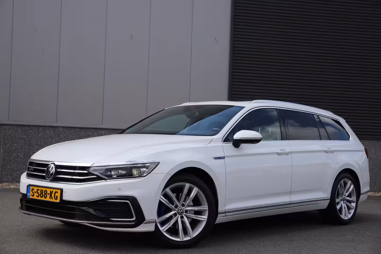 Volkswagen Passat Variant 1.4 TSI 218pk GTE/Leder/Pano/Virtual/Matrix/360cam/Adaptive