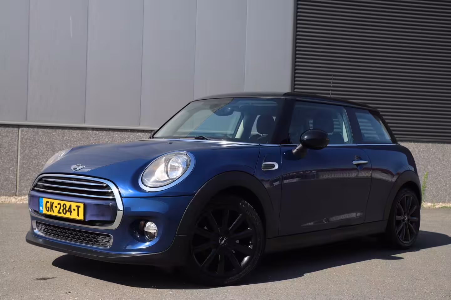 Mini Cooper 1.5 136pk *Automaat*/Chili /Cruise/Two-Tone/17"/led