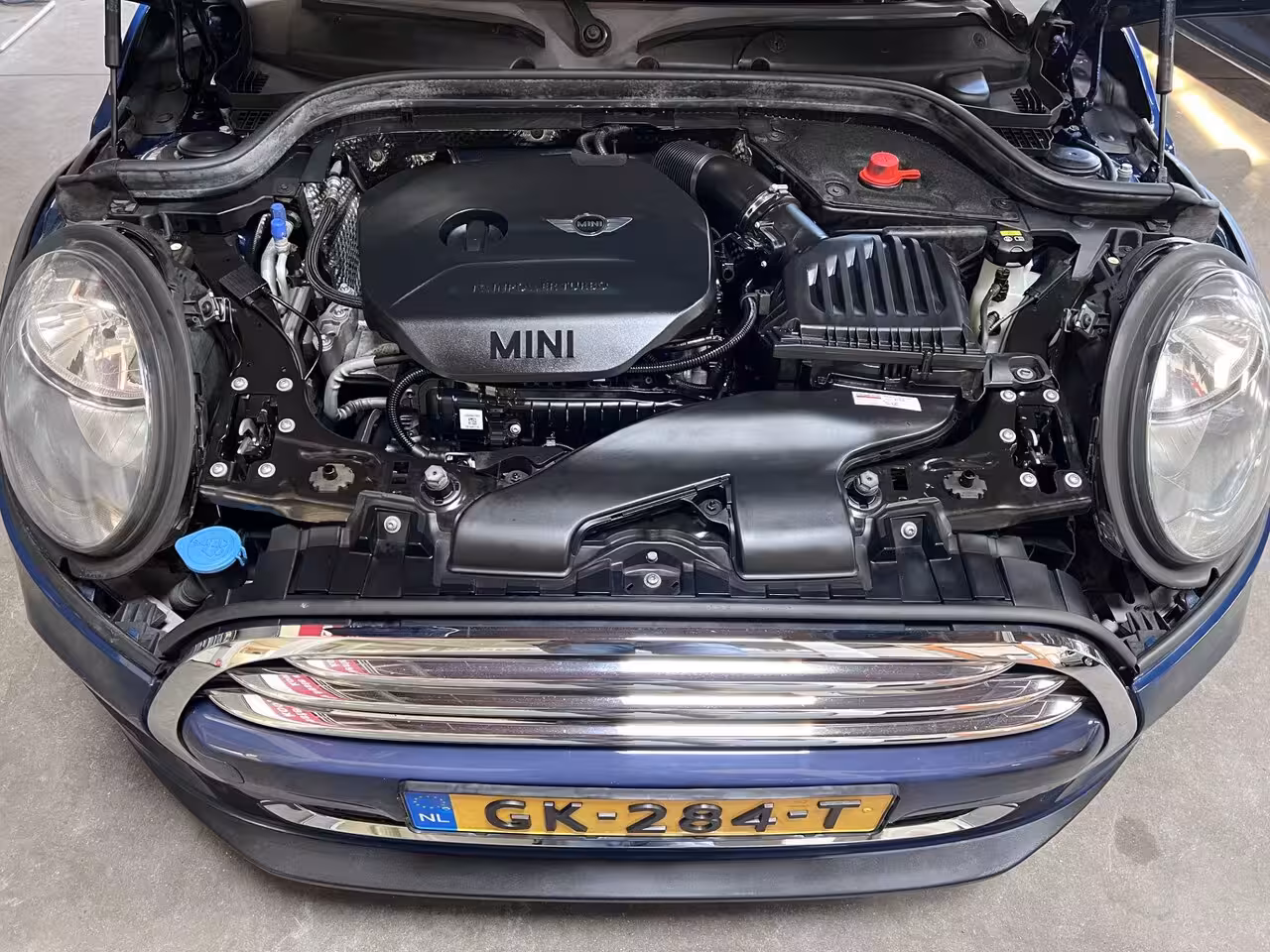 Mini Cooper 1.5 136pk *Automaat*/Chili /Cruise/Two-Tone/17"/led