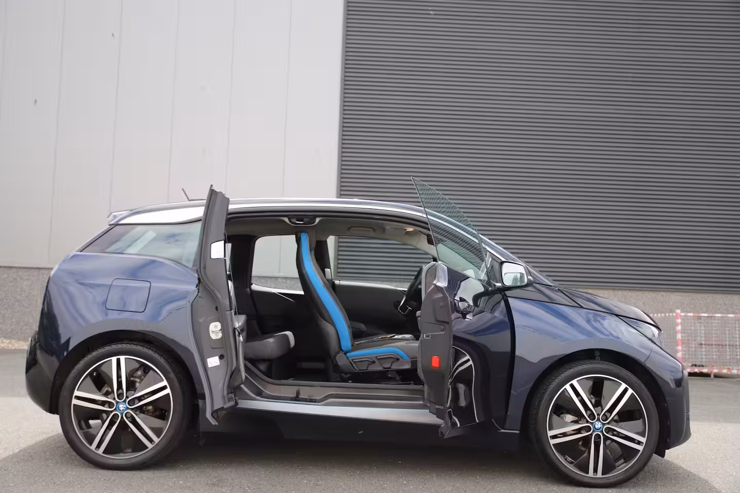 BMW i3 Executive 120Ah 42 kWh/Navi-Pro/Carplay/*14.000km*/Camera/20"/3-Fase