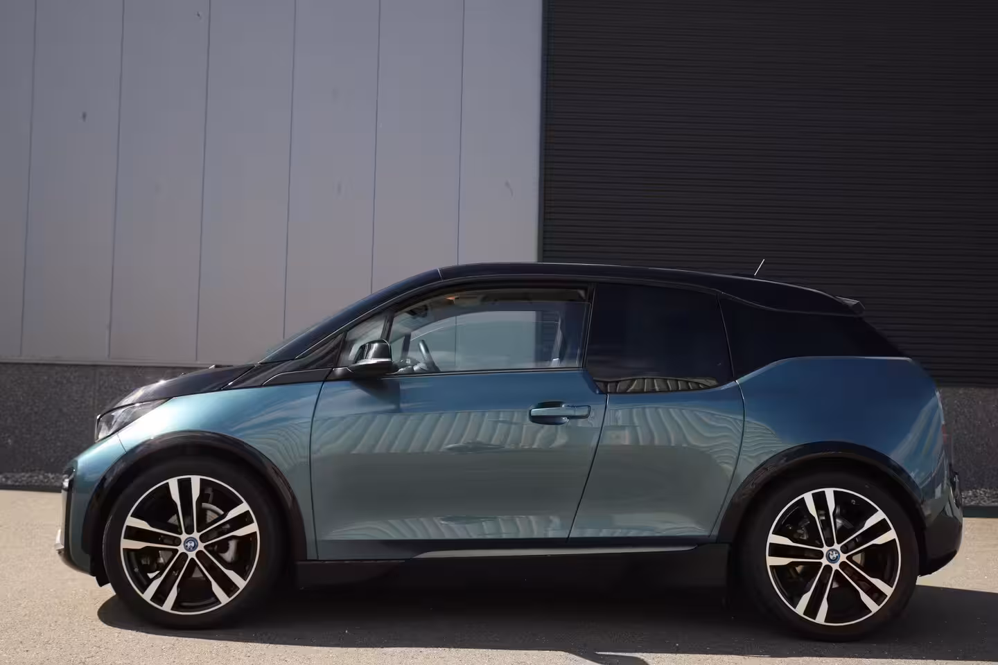 BMW i3 S 184pk Executive 120Ah 42 kWh*Blue Ridge*NaviPro/Camera/W-pomp/20"/3-fase