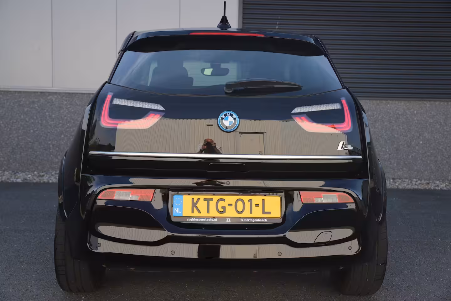 BMW i3 S 184pk Executive 120Ah 42 kWh/Sunroof/Carplay/W-pomp/Camera/3-fase/20"