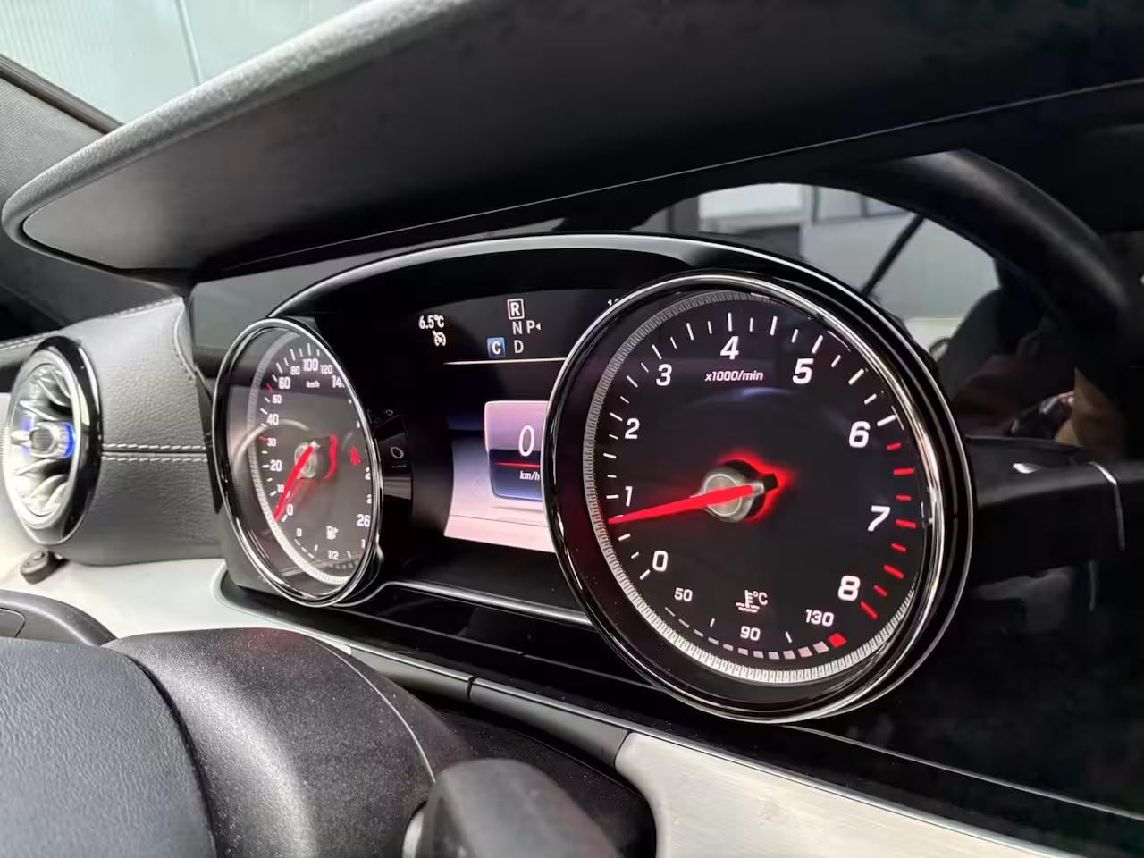 Mercedes-Benz E-klasse Coupé 300 AMG/Panoramadak/Burmester/20inch/Camera