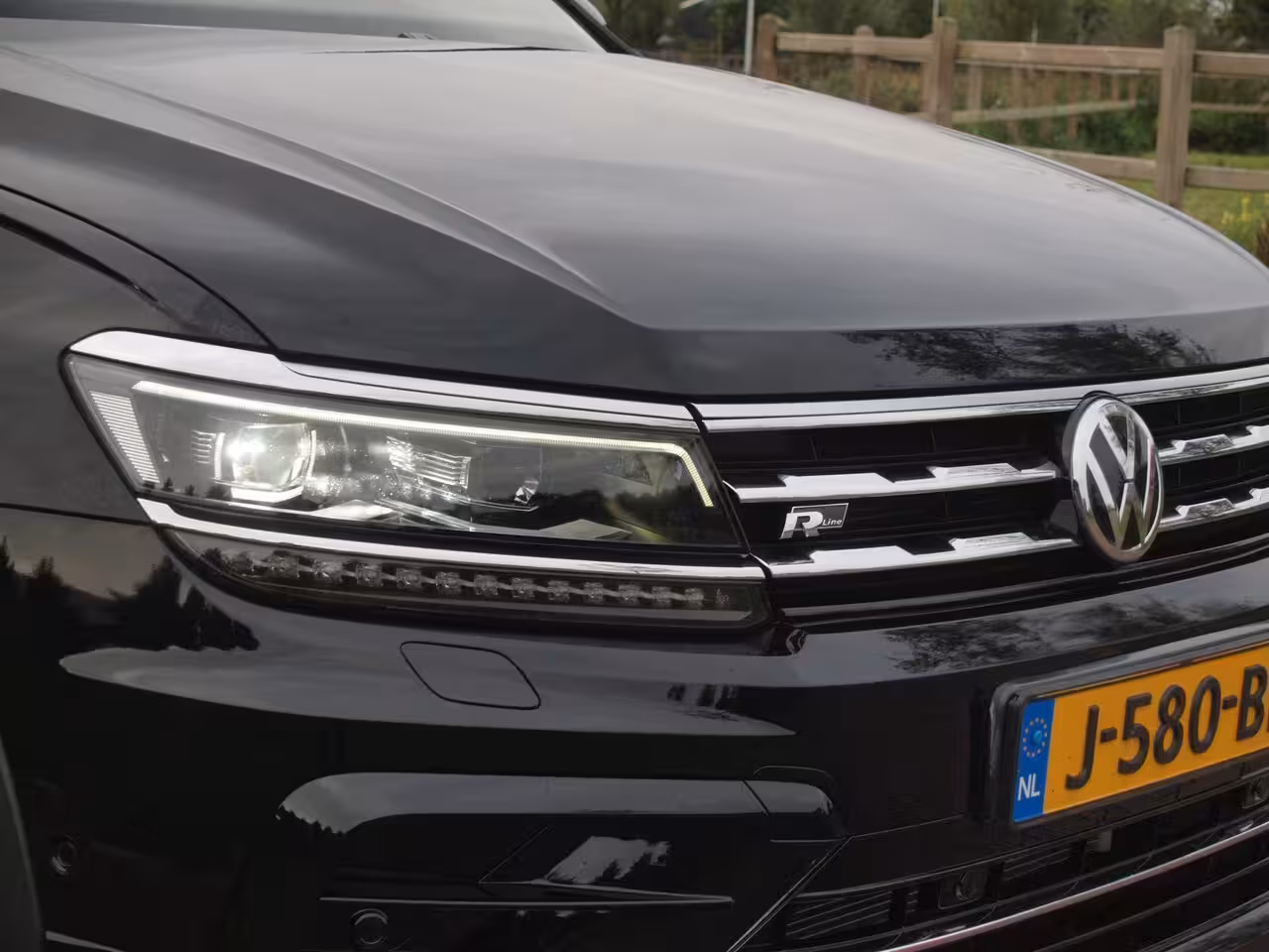 Volkswagen Tiguan Allspace 1.5 TSI Highline Business R 7p. | Panoramadak | Trekhaak | Camera | Sfeerverlichting | App