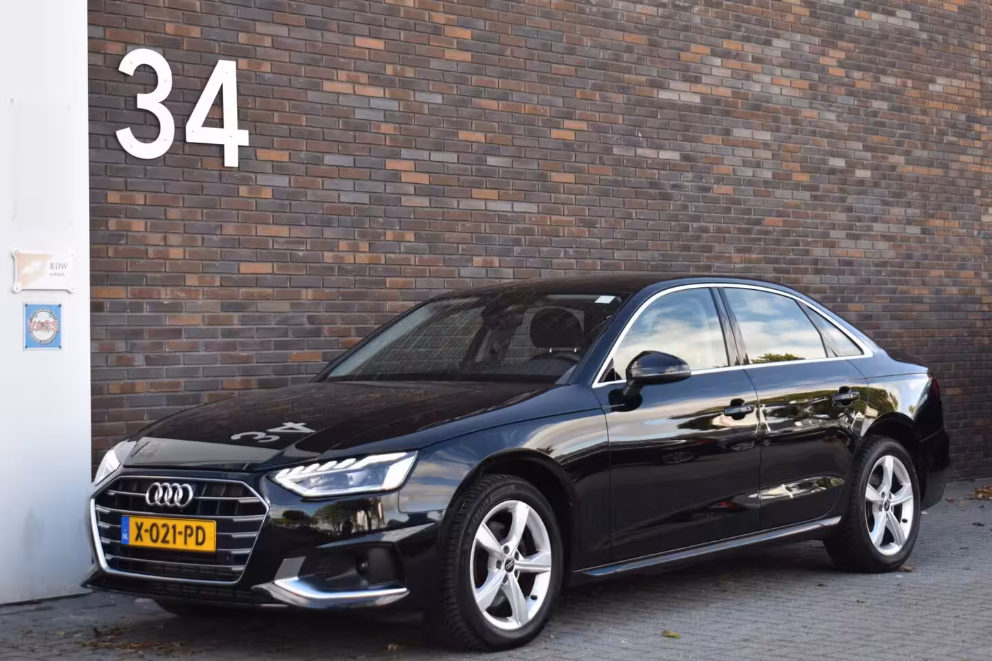 Audi A4 Limousine 35 TFSI Advanced Edition