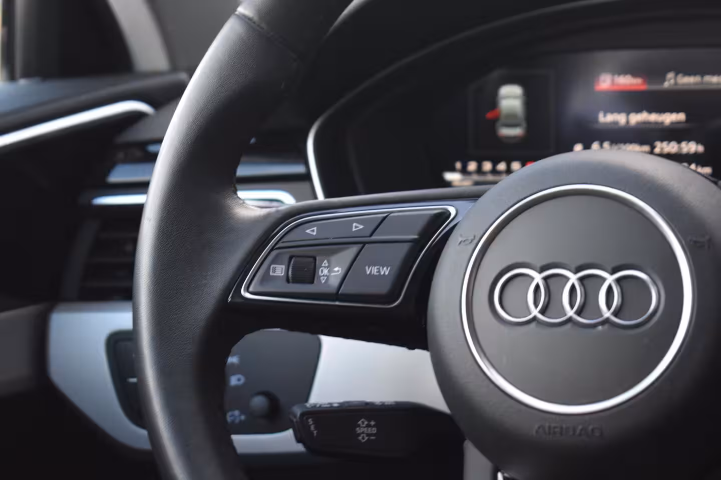 Audi A4 Limousine 35 TFSI Advanced Edition