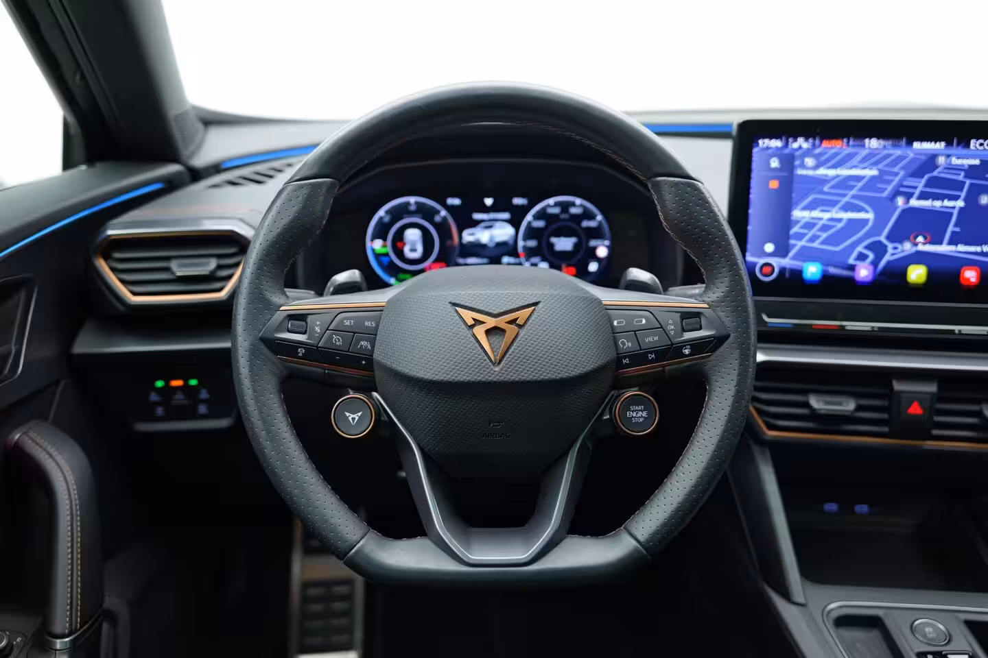 Cupra Formentor 1.4 e-Hybrid VZ Performance |Pano|Buttons|Memory|Dodehoek|Ambient|