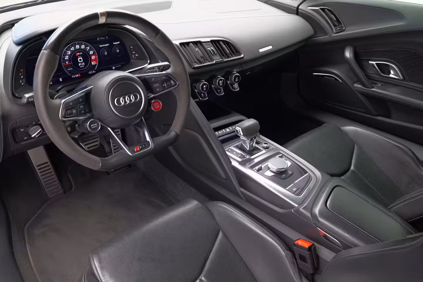 Audi R8 5.2 RWD |Carbon|Camera|Bang&Olufsen|