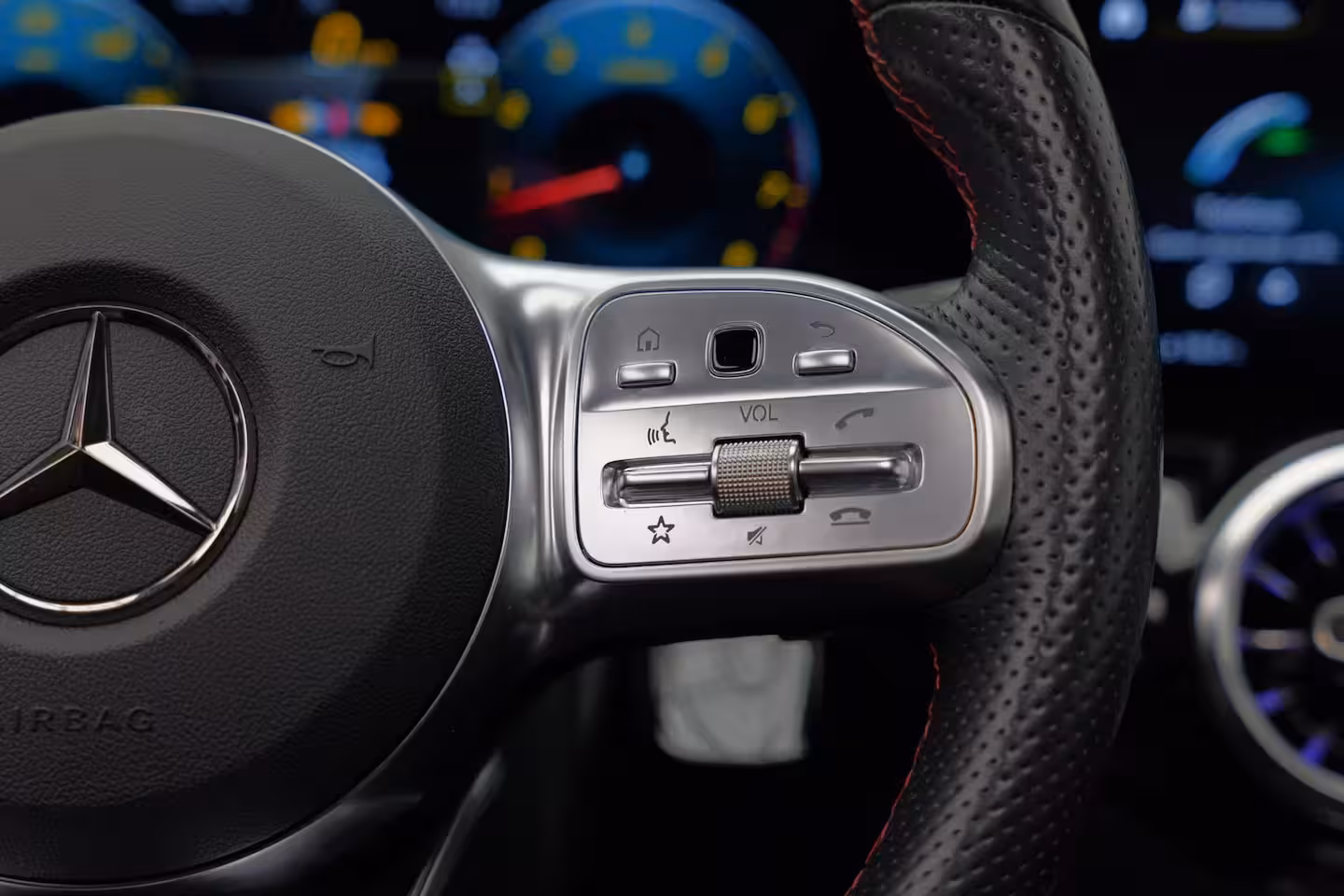 Mercedes-Benz GLA-Klasse GLA250 4MATIC AMG Line |Pano|Ambient|Camera|