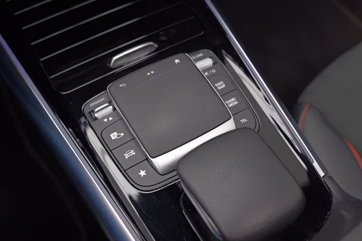 Mercedes-Benz GLA-Klasse GLA250 4MATIC AMG Line |Pano|Ambient|Camera|