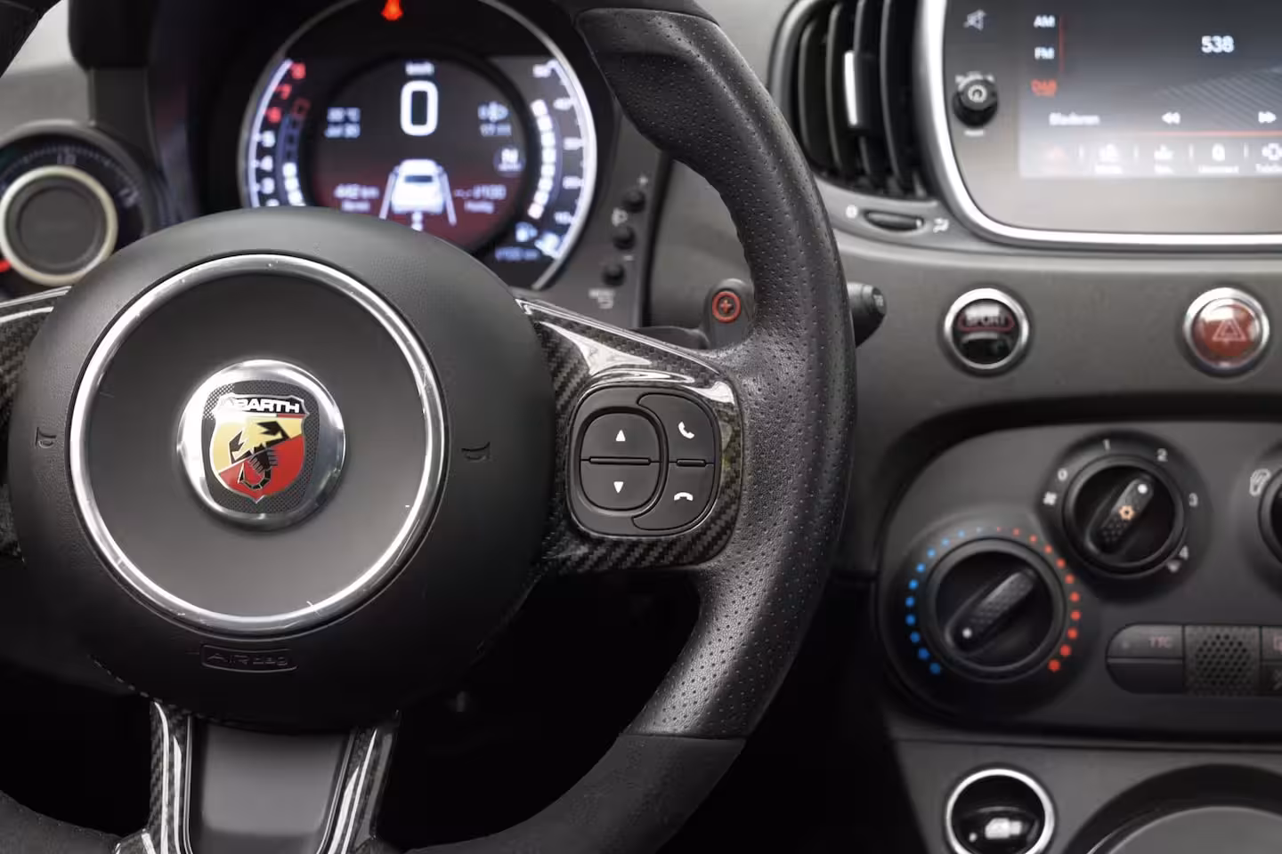 Abarth 595 Competizione 1.4 T-Jet |Pano|Carpay|Sabelt Stoel|