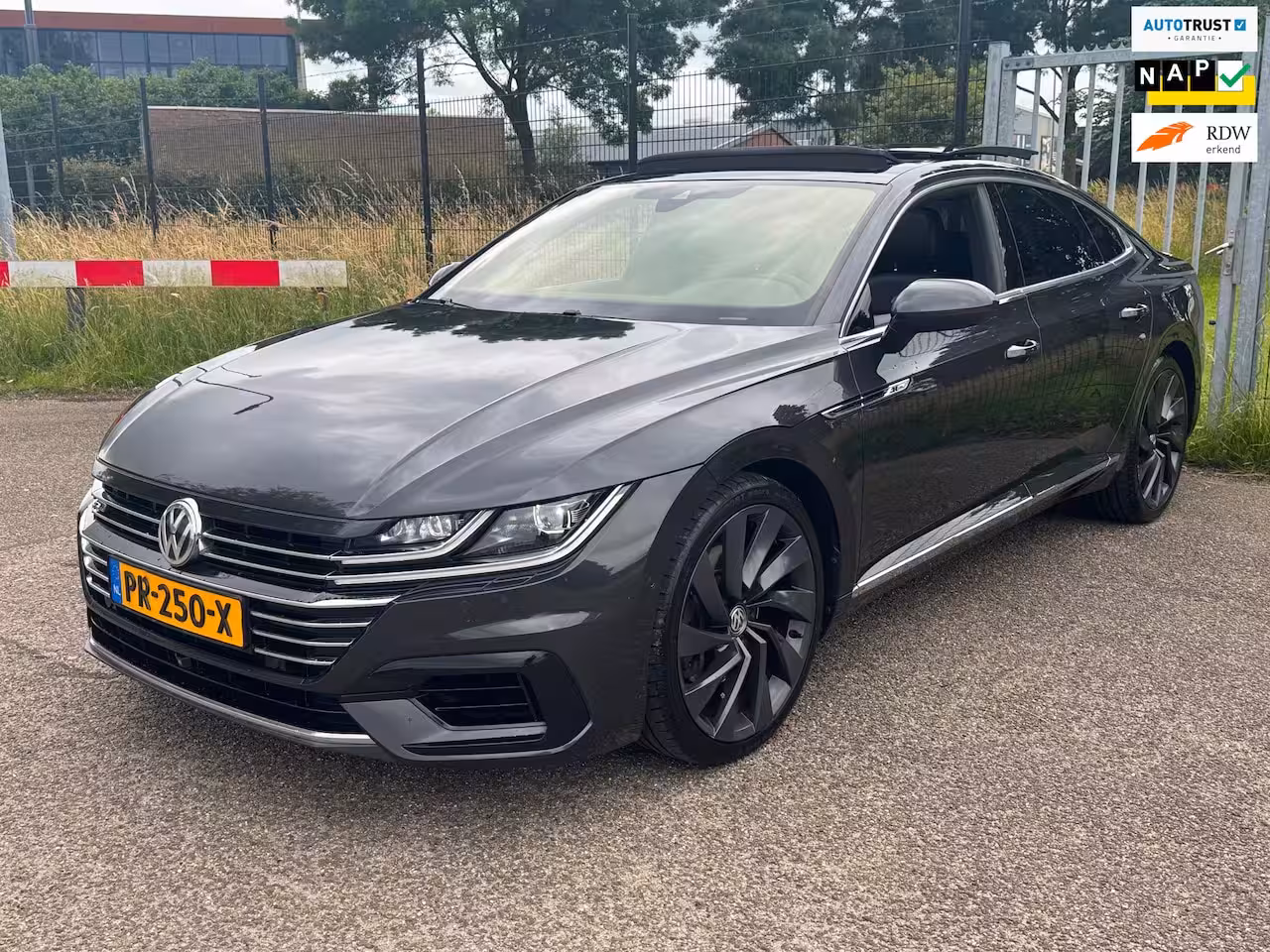 Volkswagen Arteon 2.0 TSI 4Motion Business R Panodak 20inch Dynaudio MEGA VOL
