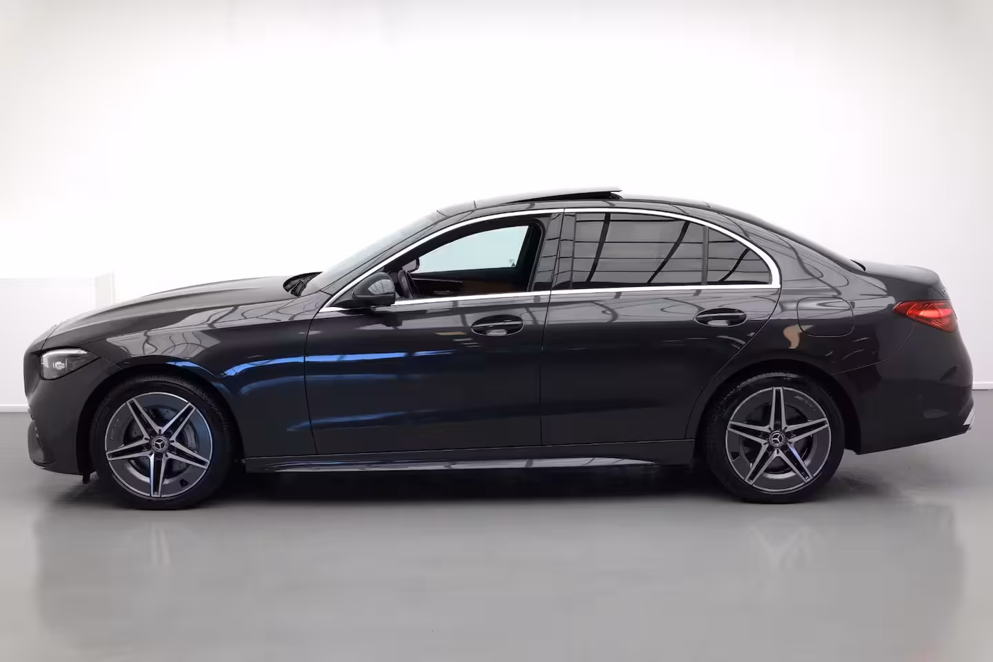 Mercedes-Benz C-klasse C300e AMG Line |Pano|Burmester|Ambient|Trekhaak|Leder|
